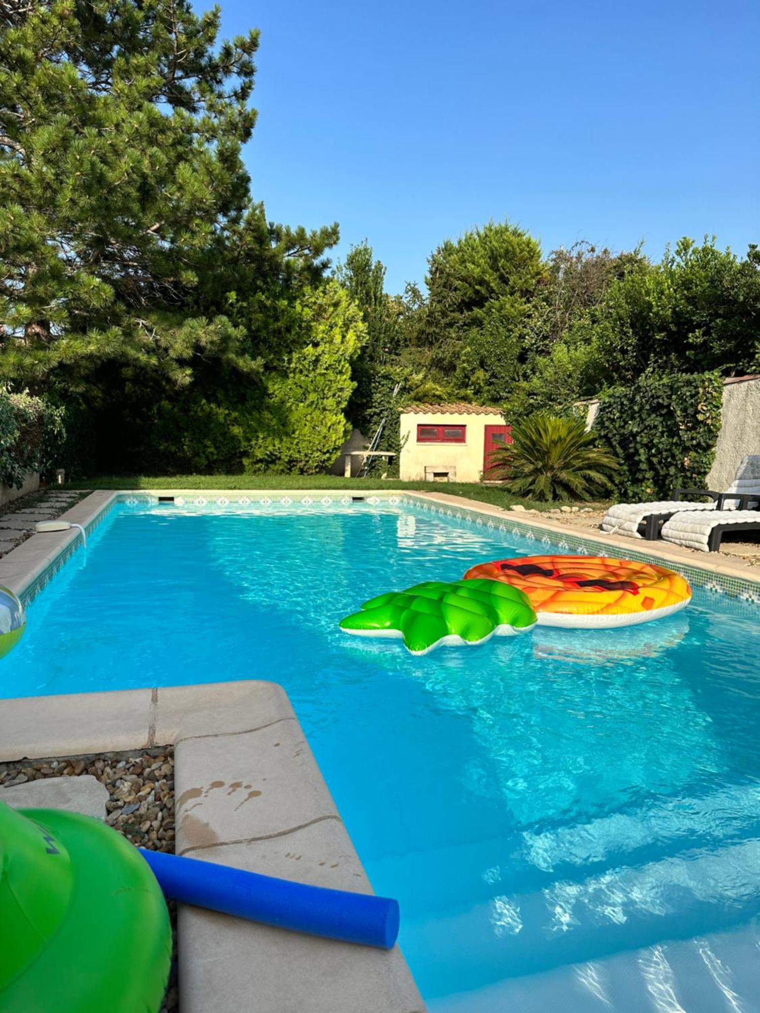 La Pitchoune : Gite Aux Pieds Des Alpilles Мурьес Экстерьер фото
